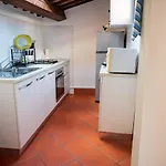 아파트 Center - Luxury In Medieval Area With Wi-fi *